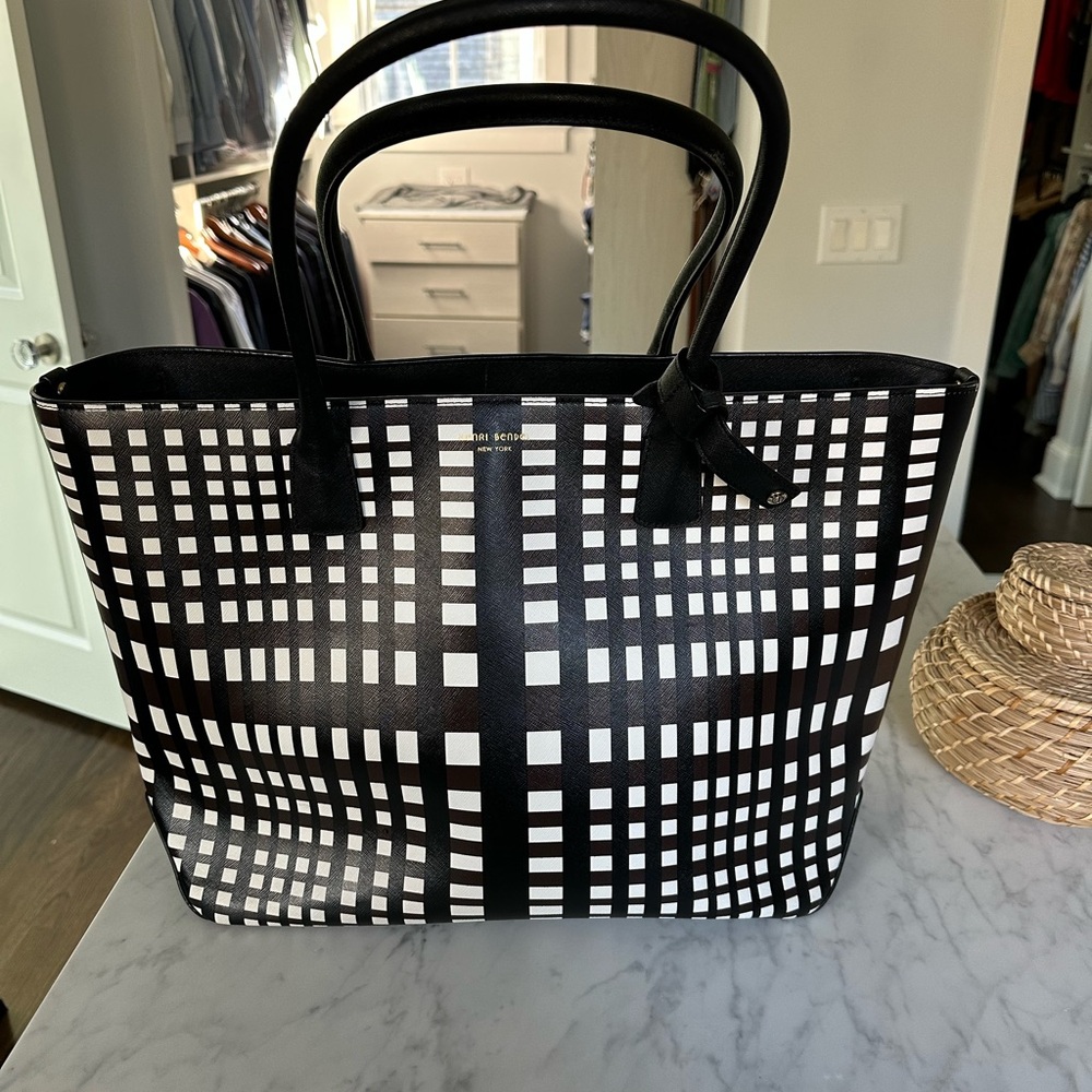Henri Bendel Large tote